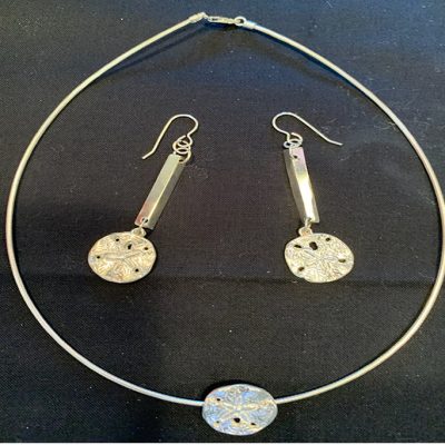 Sand Dollar Choker Necklace with Earrings